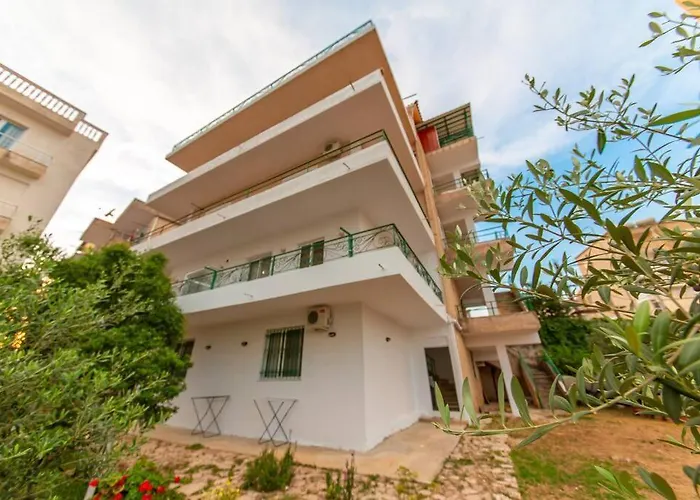 Garden Apt-1 * Sarandë